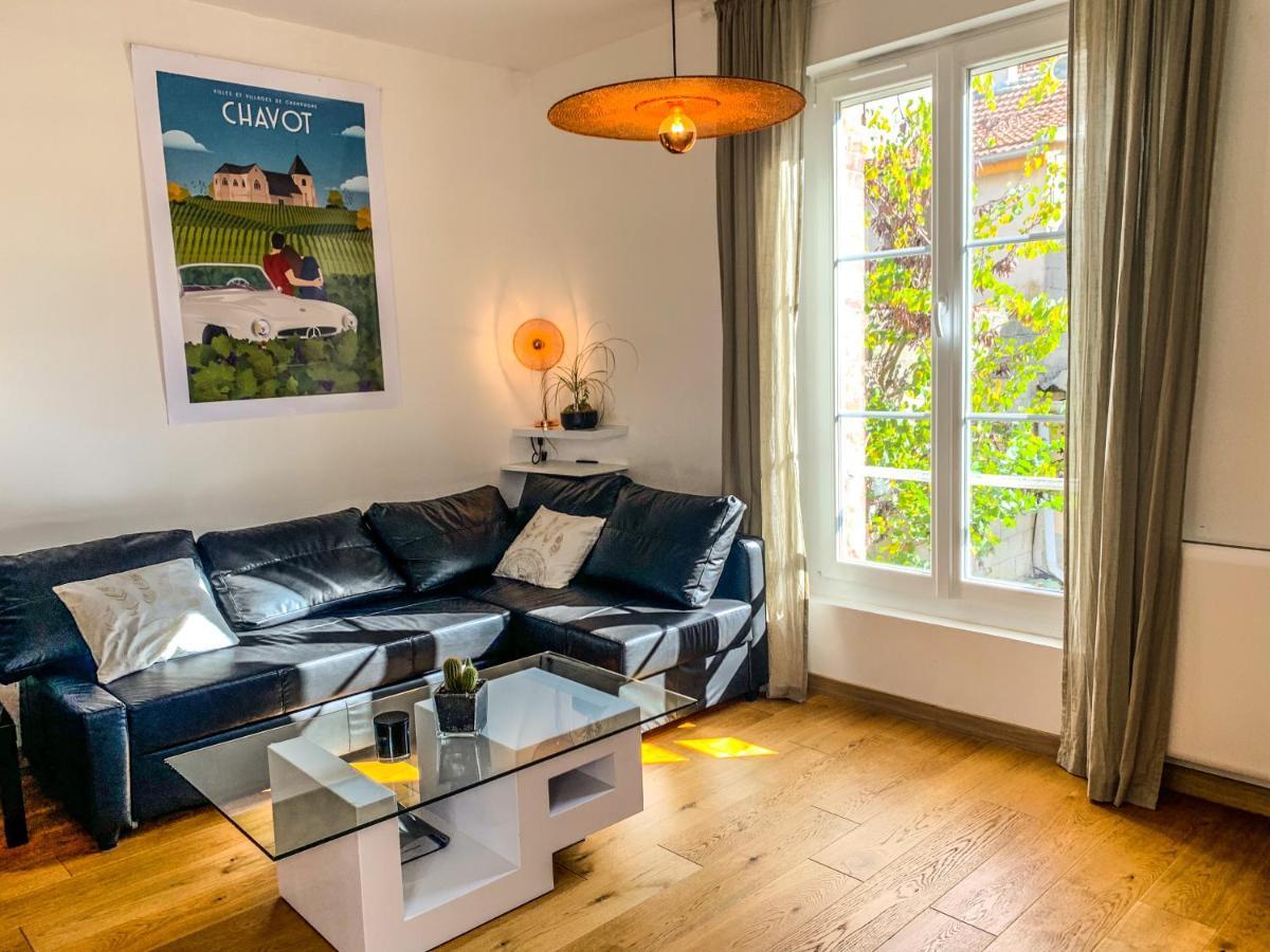 Вилла Maisonnette Du Coteau Ouest - Jardin Et Terrasse - Эперне Экстерьер фото